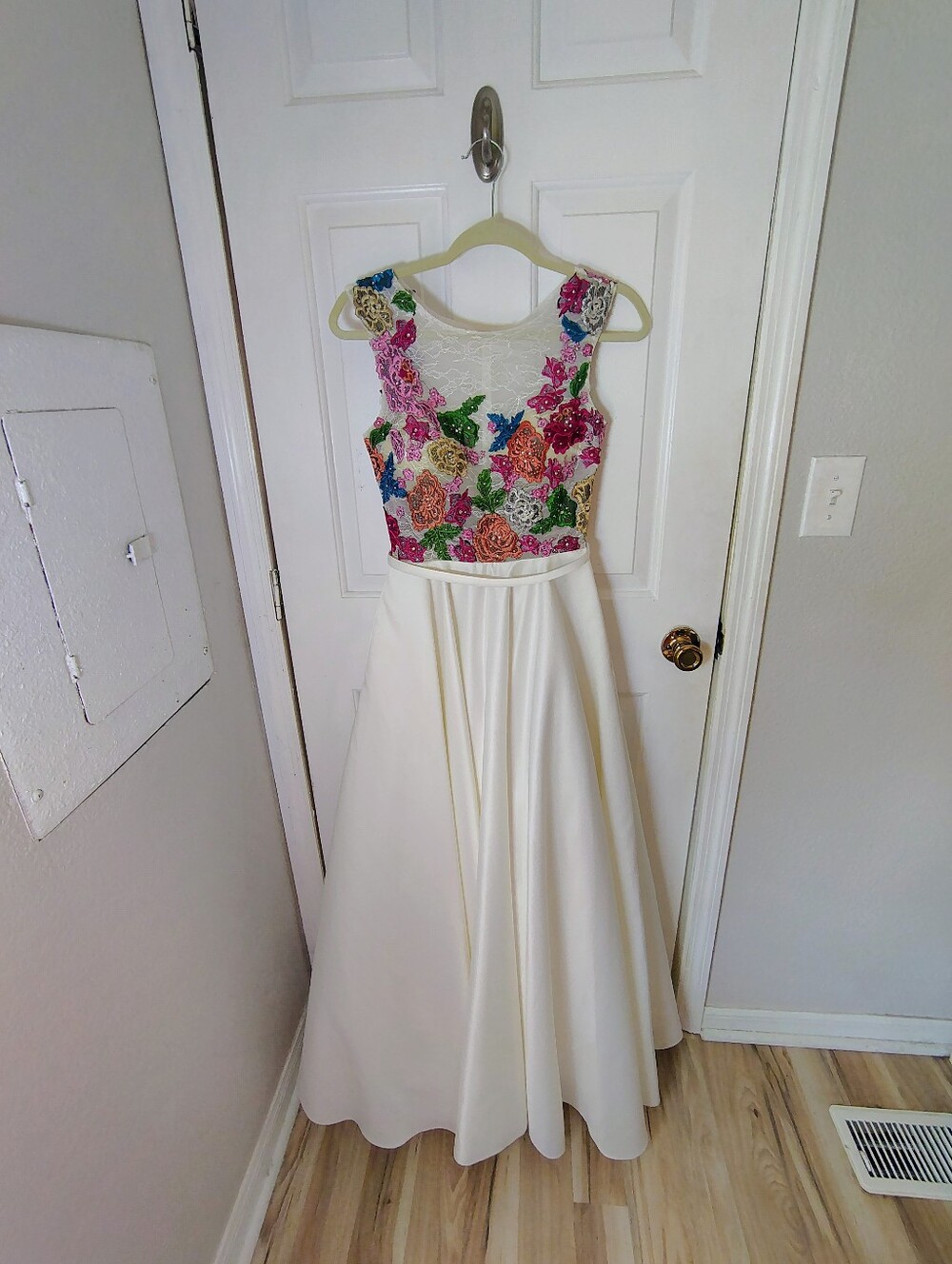 Madison James Sleeveless Lace Floral Bodice Wedding Dress - Picture 4 of 14